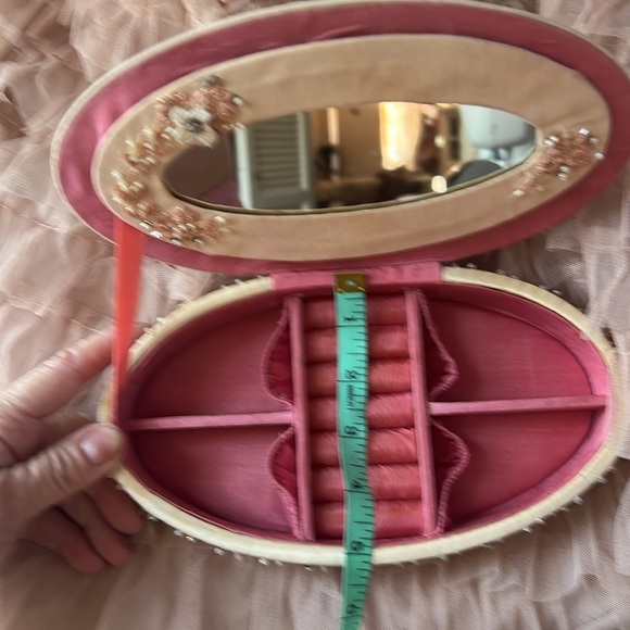 Vintage Embroidered Floral Jewelry Box with Beaded Trim and Mirror - Picture 9 of 13